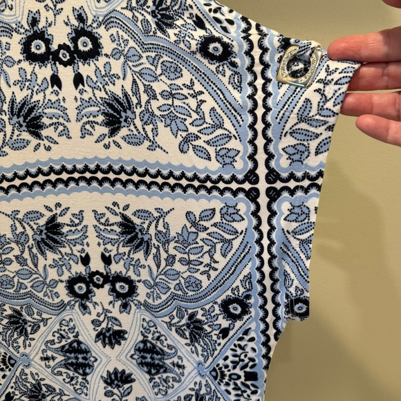 Calvin Klein Cold Shoulder Top Size Large / Will also fit XL - Picture 4 of 8